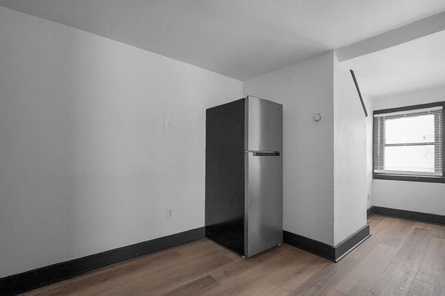 Building Photo - 51 E North St