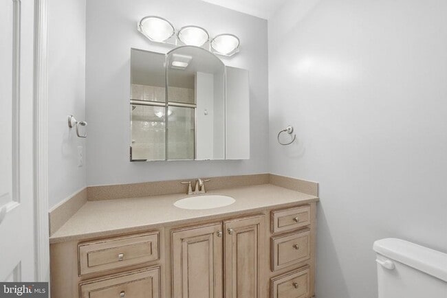 Building Photo - 9236 Northedge Dr