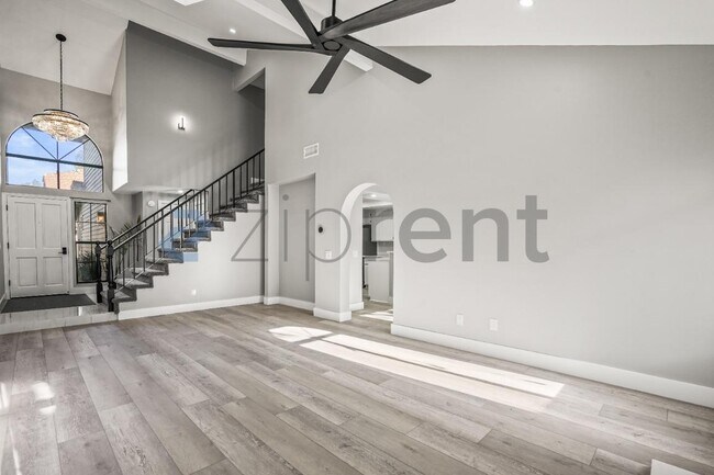 Building Photo - 16810 Picadilly Ln