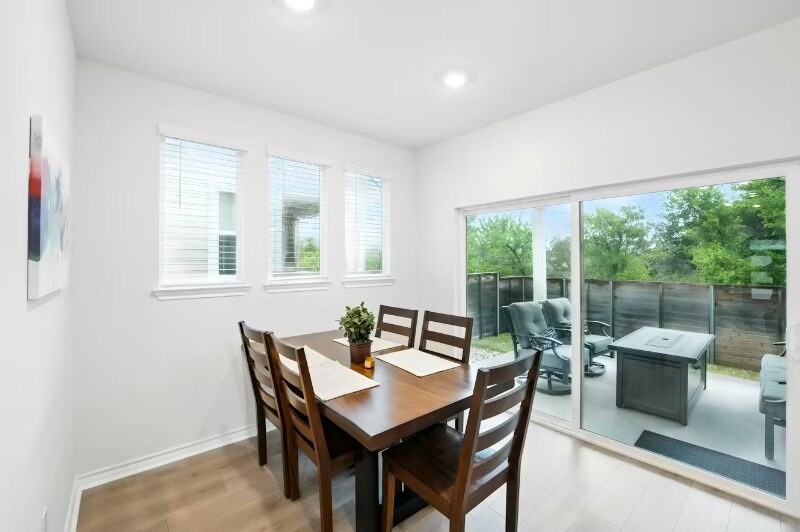 Building Photo - 4808 Plum Peach Bend