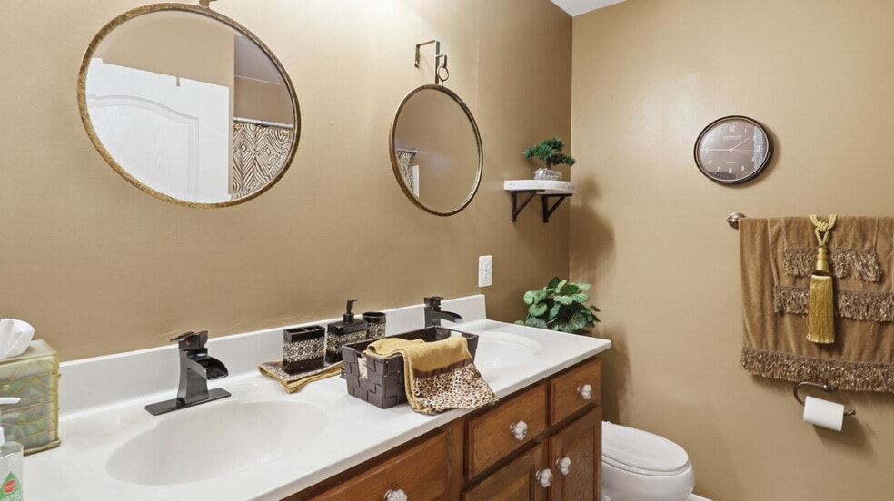 Building Photo - 3003 Black Thorn Ct