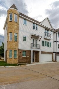 Building Photo - 200 S Village Way