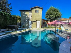Building Photo - 4450 Campbell Dr