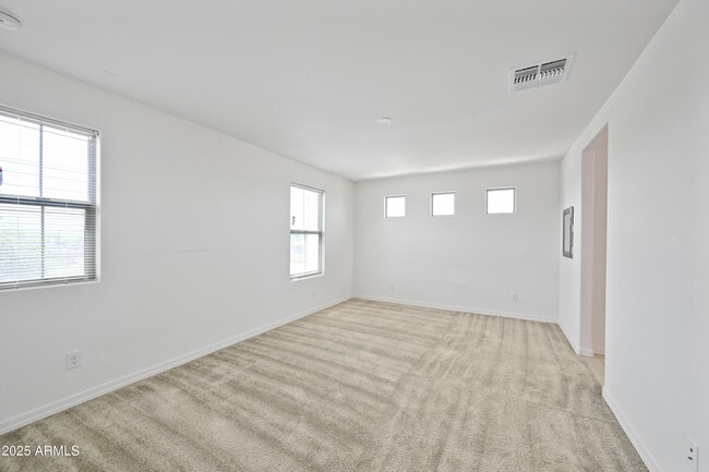 Building Photo - 4035 S 58th Ln