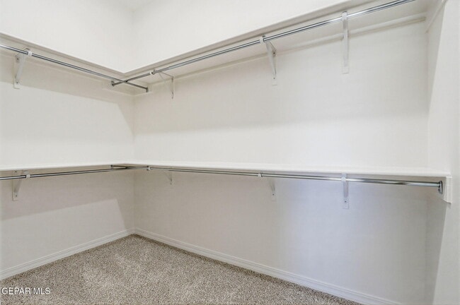 Building Photo - 15340 Resolve Dr