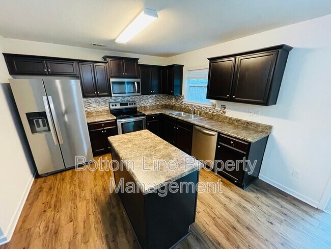 Building Photo - 5316 Park Brook Dr