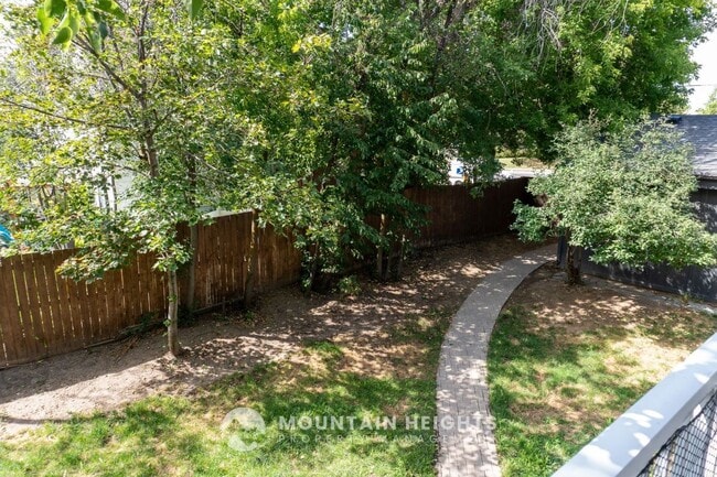 Building Photo - 3516 Summer Oaks Cir