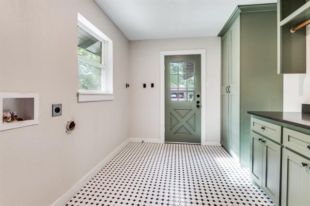 Building Photo - 4704 Bransford Rd