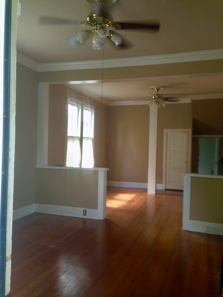 Dining room sunlight view - 746 Europe St