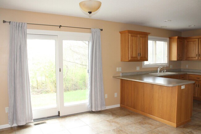 Building Photo - 1114 Pathfinder Cove