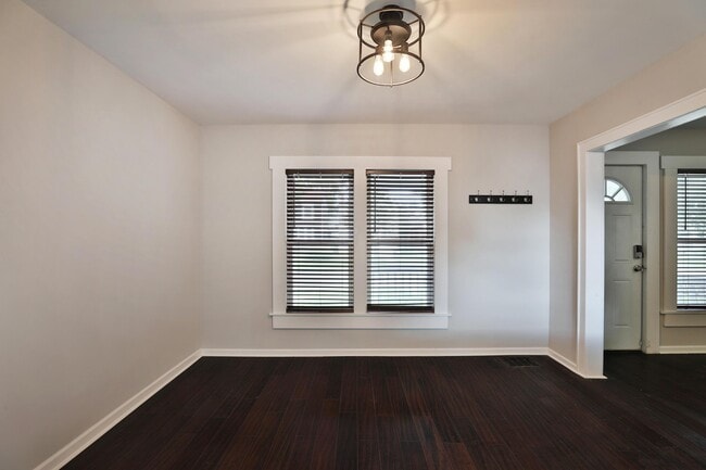 Building Photo - 1416 S Ohio Ave