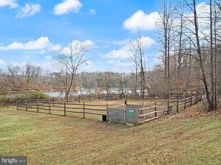 Building Photo - 6278 Occoquan Forest Dr