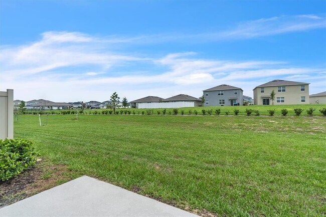Building Photo - 3157 Laurent Lp