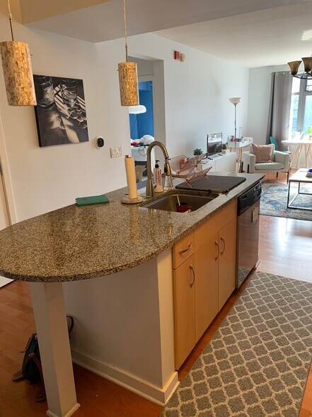 Building Photo - 475 K Street Northwest