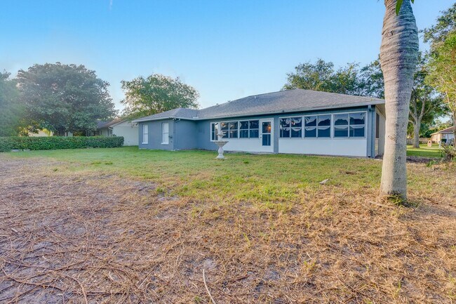 Building Photo - 3 Bedroom Port Orange Home