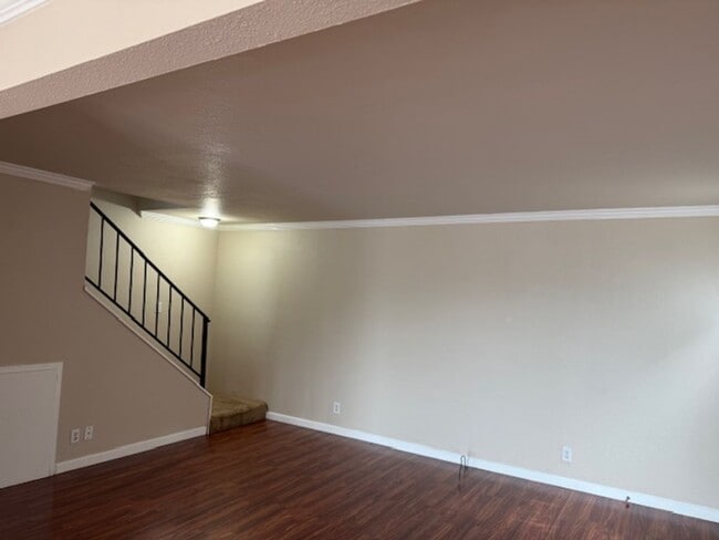 Building Photo - 410 Buckeye Terrace