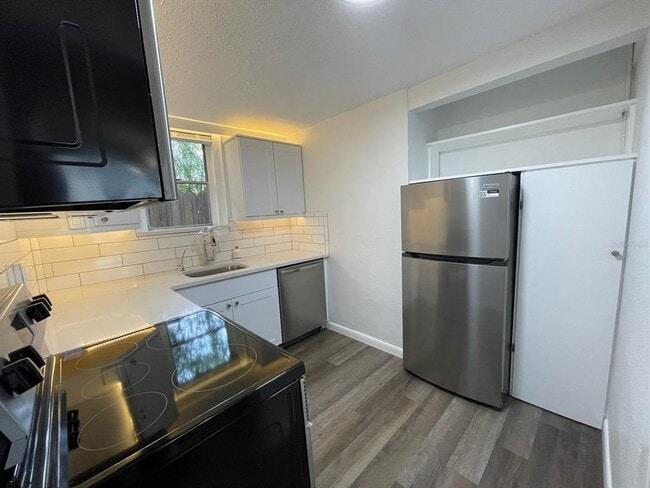 Building Photo - 2624 12th St N