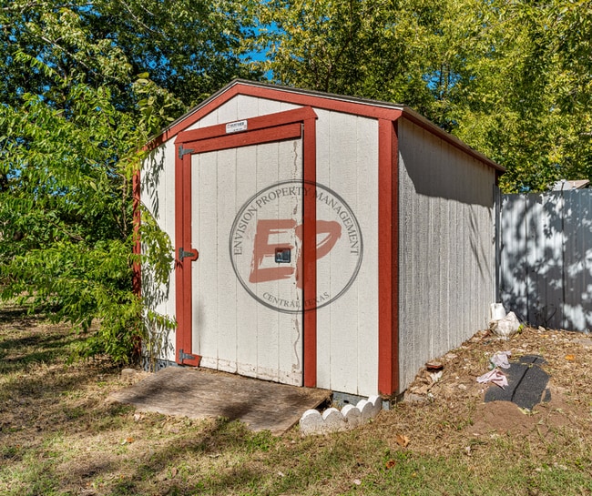 Building Photo - 1727 Ramada Dr