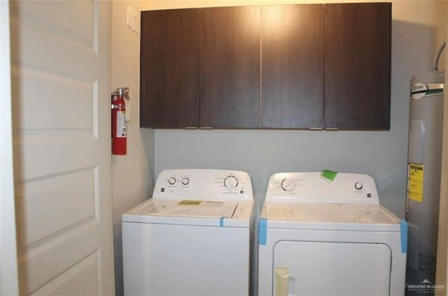 Building Photo - 10 Sabercat Ave