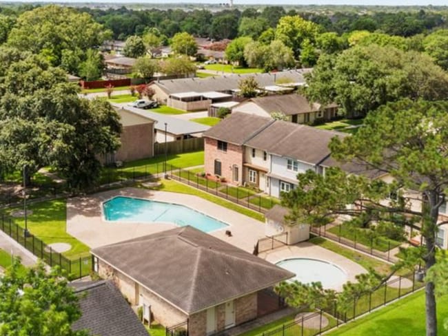 Building Photo - 3762 Laura Leigh Dr