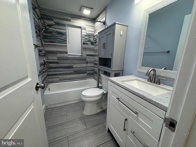 Building Photo - 7815 Rebel Dr