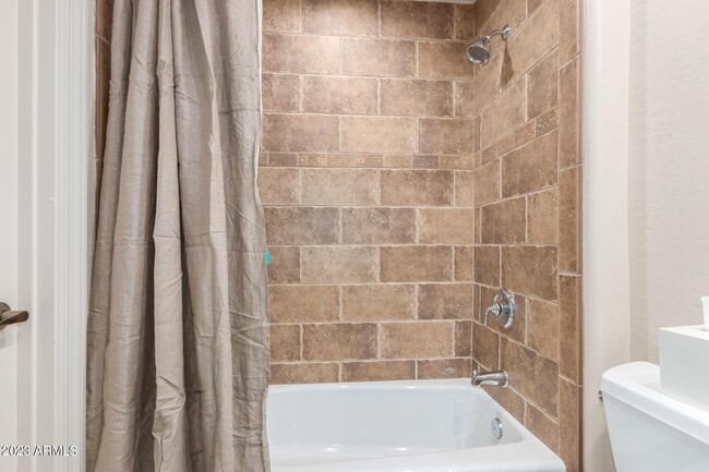 Building Photo - 14234 N 27th Pl