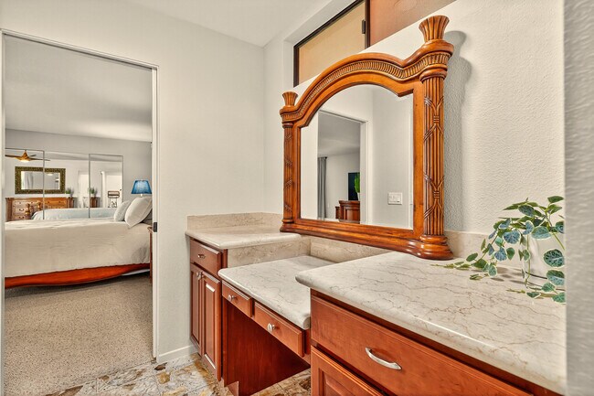 Building Photo - 1570 S La Verne Way