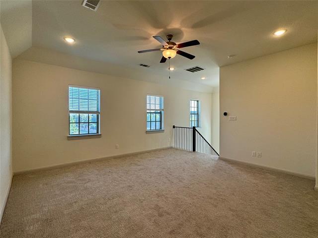 Building Photo - 1066 Fullerton Dr
