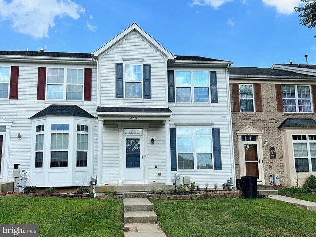 Building Photo - 439 Amelanchier Ct