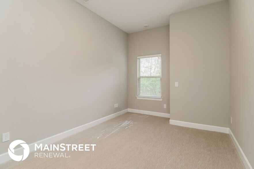 Building Photo - 5107 Royal Heath Dr