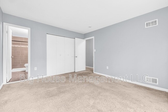 Building Photo - 4536 Reeves Pl