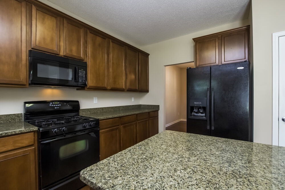 Building Photo - 3404 Silver Stream Way NW