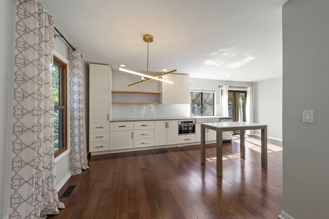 Building Photo - 1416 Sunnybrook Dr
