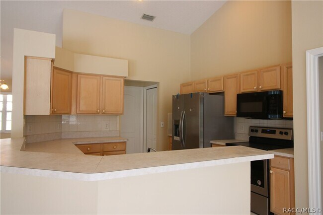 Building Photo - 2864 N Churchill Way