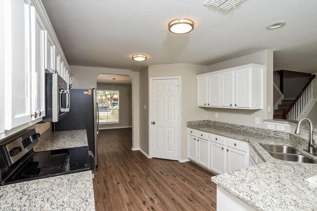 Building Photo - 10114 Shetland Gate