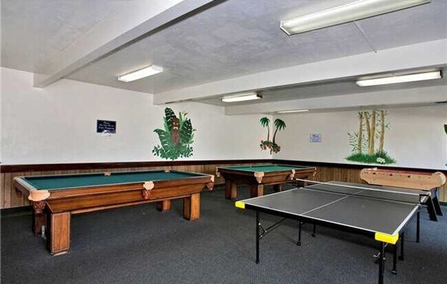 Building Photo - 3050 Rue D’Orleans