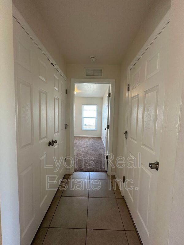 Building Photo - 5521 Gillot Blvd