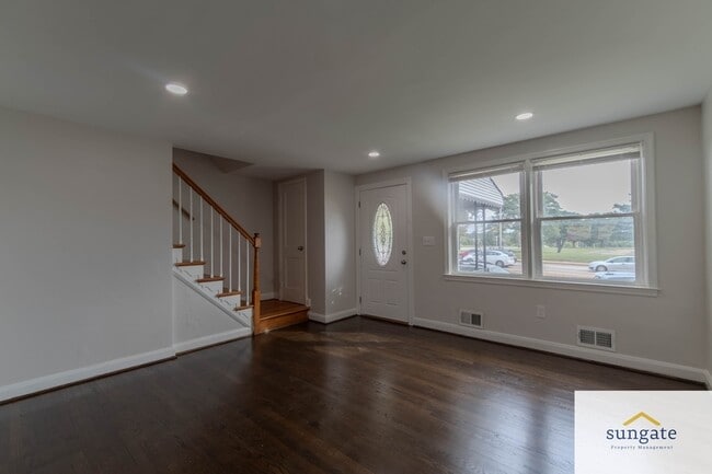 Building Photo - 5405 Moravia Rd