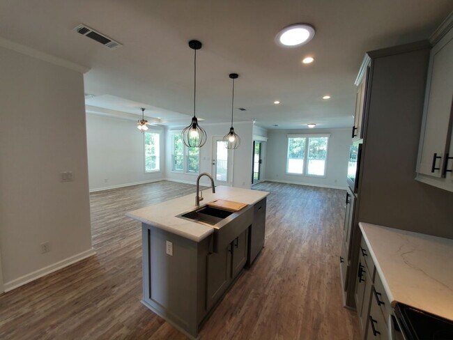 Building Photo - 6703 NW 30th St
