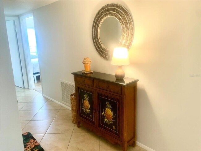 Building Photo - 2310 Canalbluff Pl