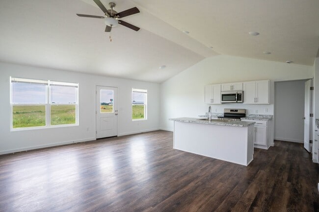 Building Photo - BRAND NEW 3 BEDROOM HOME WITH 3 CAR GARAGE...