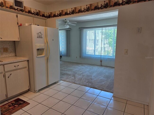 Building Photo - 2256 Philippine Dr