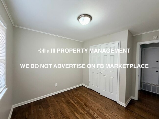 Building Photo - 315 W North Ave