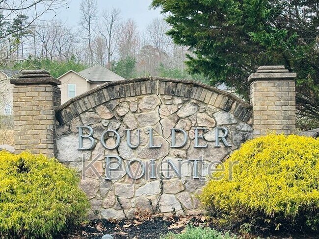 Building Photo - 8025 Poplar Grv Ln