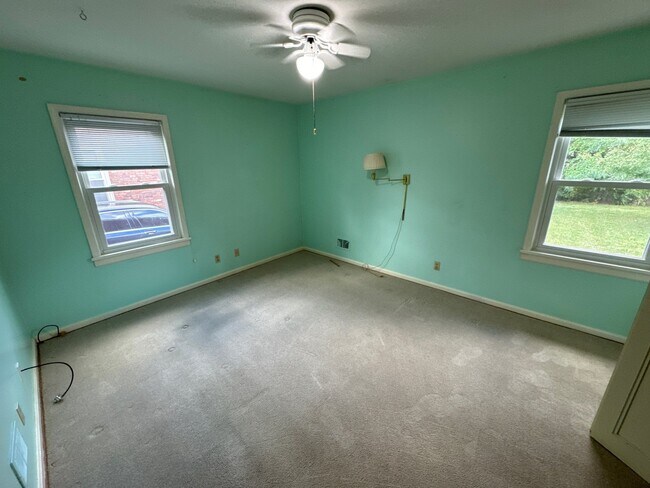 Building Photo - 9718 Lyric Ln