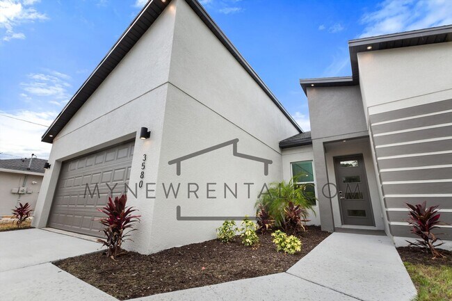 Building Photo - Deposit-Free! Modern, energy efficient hom...