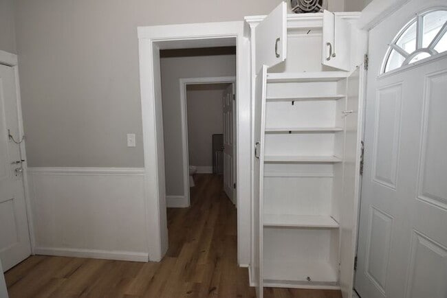 Building Photo - Price Reduced! 4 bedroom 2 story Single Family Home