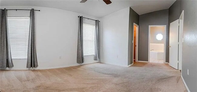 Building Photo - Highland Chase Three Bedroom, Updated Kitchen and Large Patio