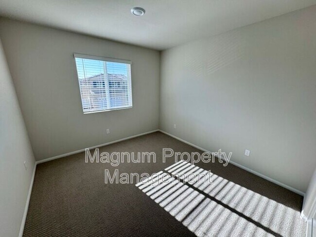 Building Photo - 36330 Albus Ave