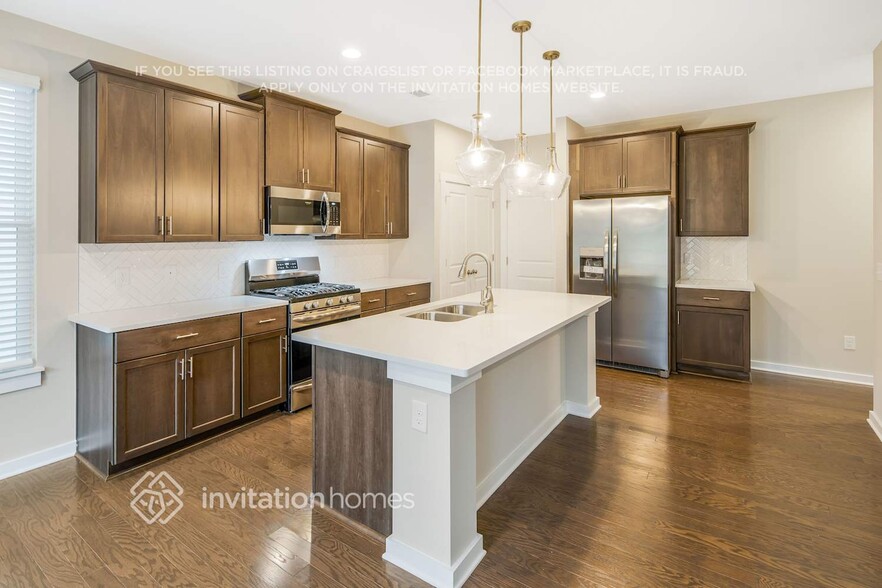 Building Photo - 6301 Coatbridge Ln